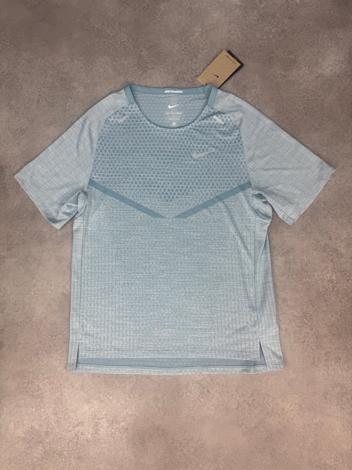 Nike ADV T-shirt - Baby Blue