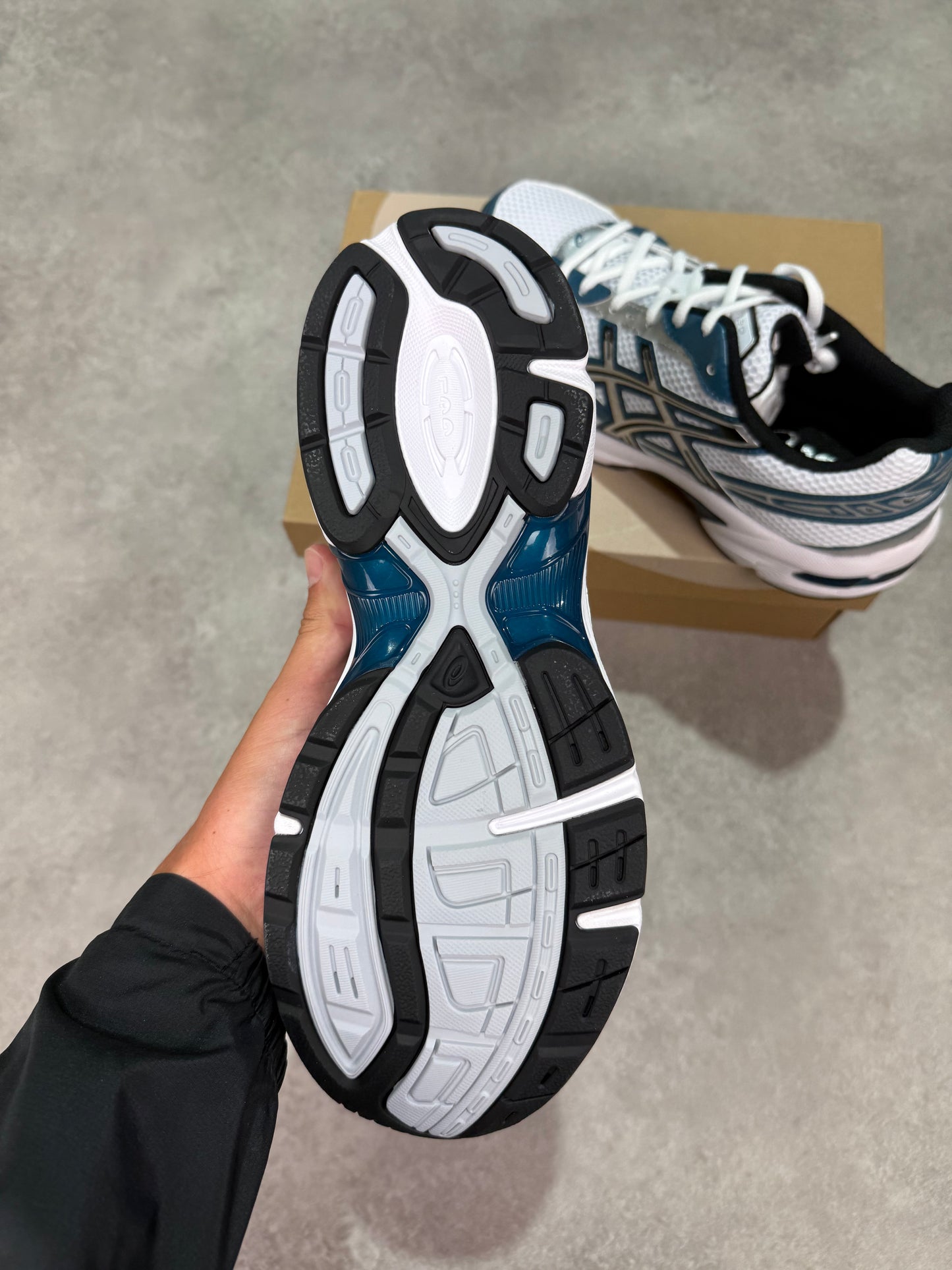Asics 1130 - White/Restful Teal