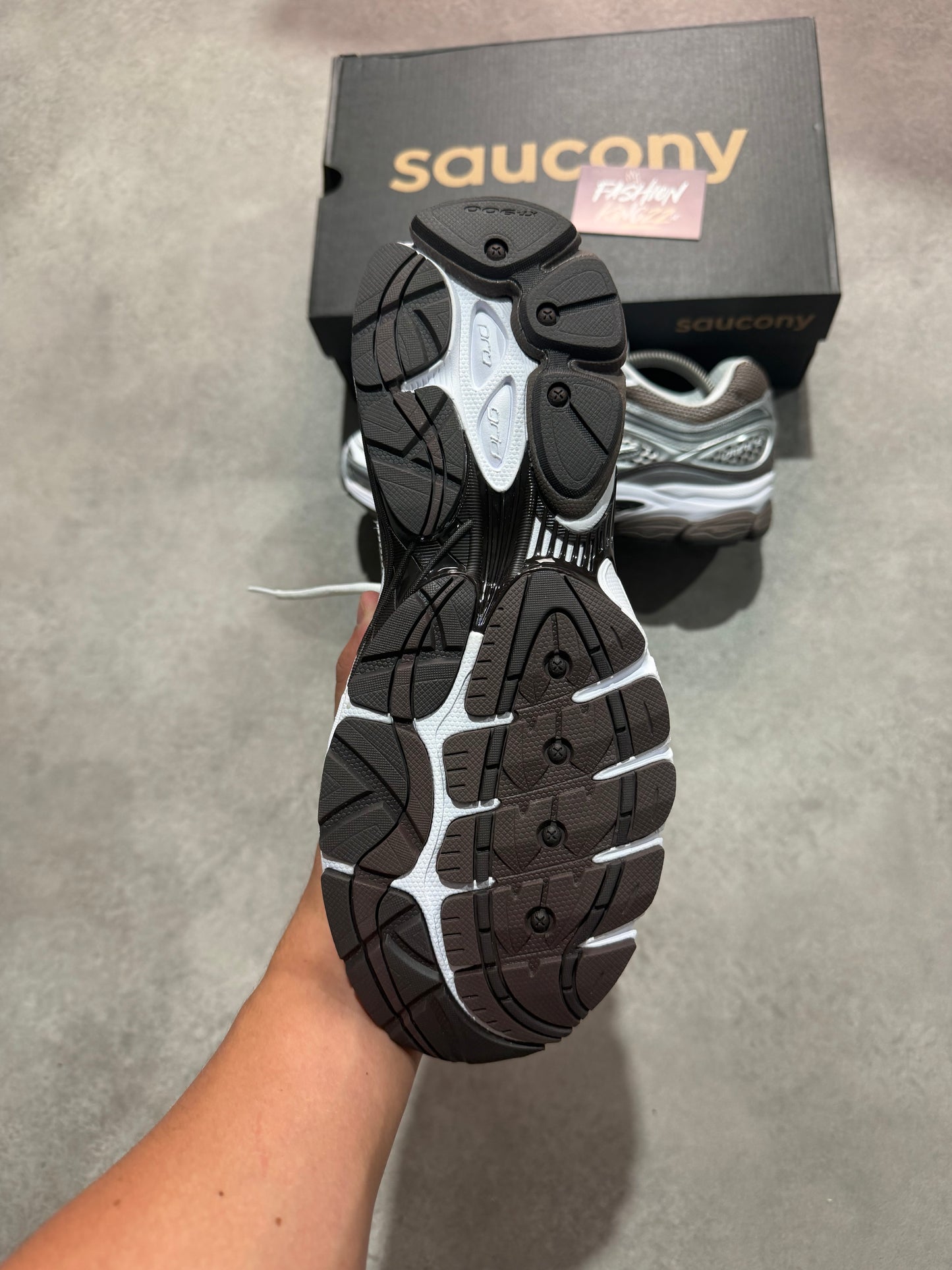 Saucony Omni Progrid 9 - WHITE/BROWN