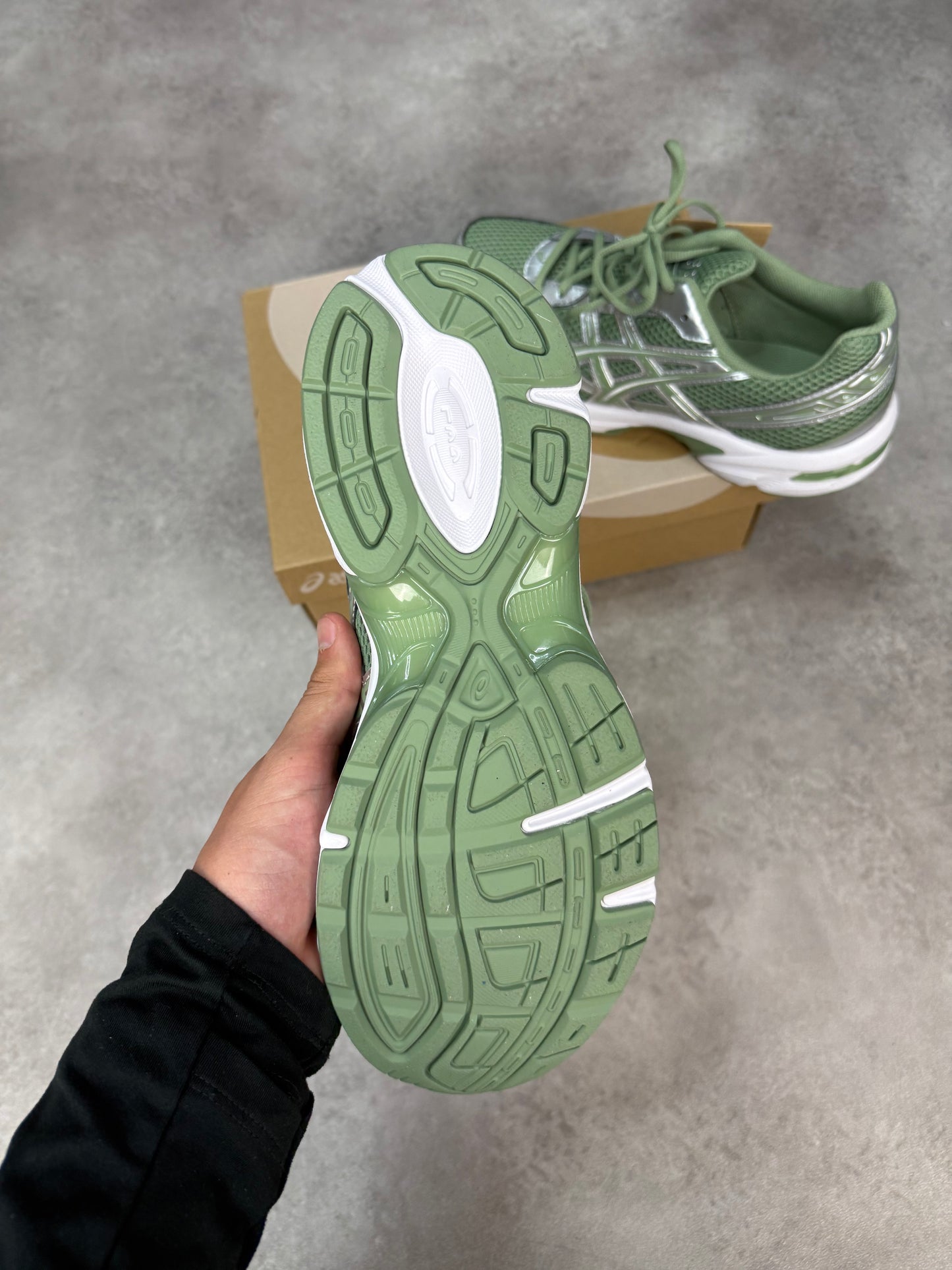 Asics 1130 - Swamp Green/Pure Silver