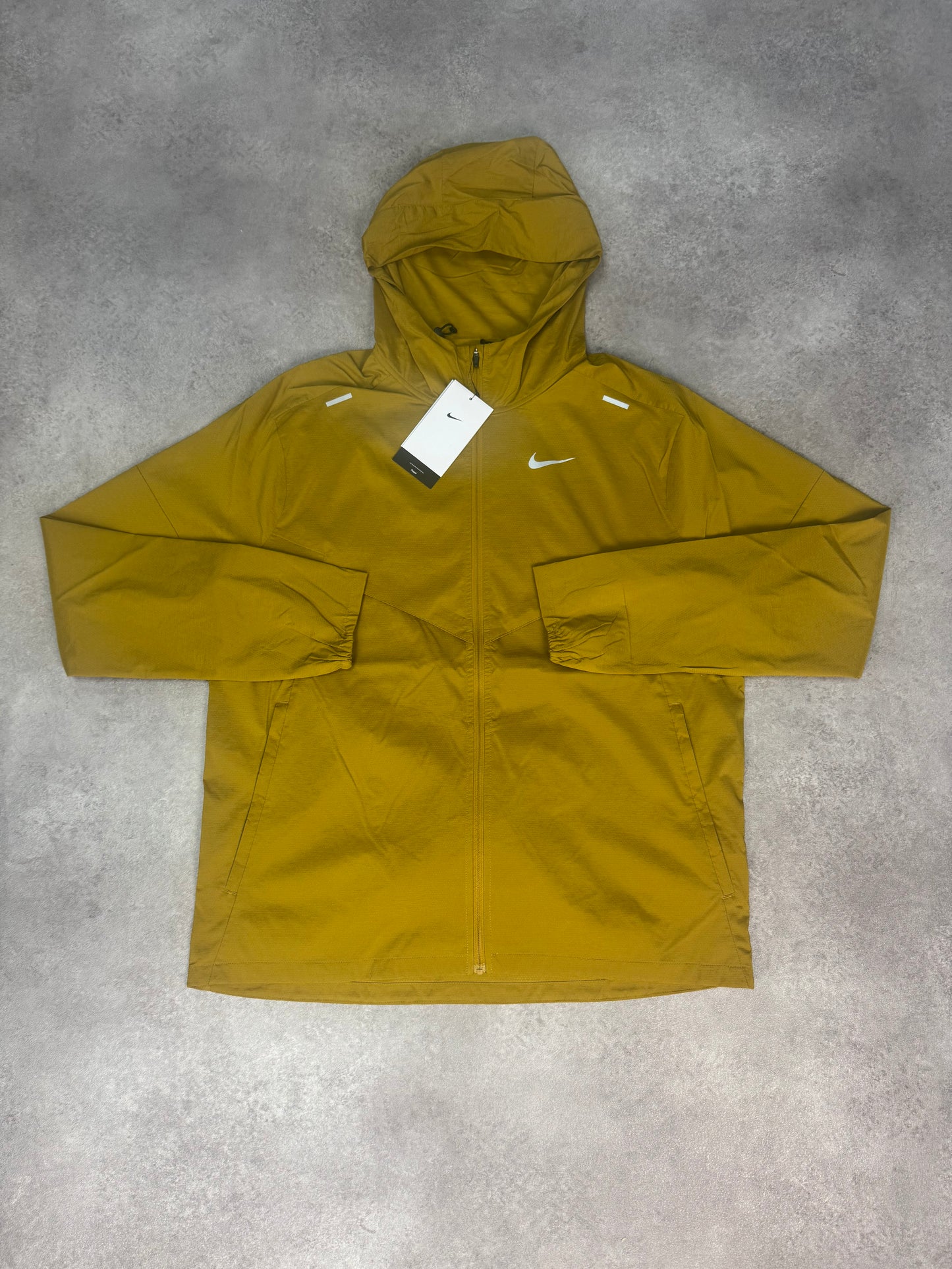 Nike Packable Windbreaker - Mustard