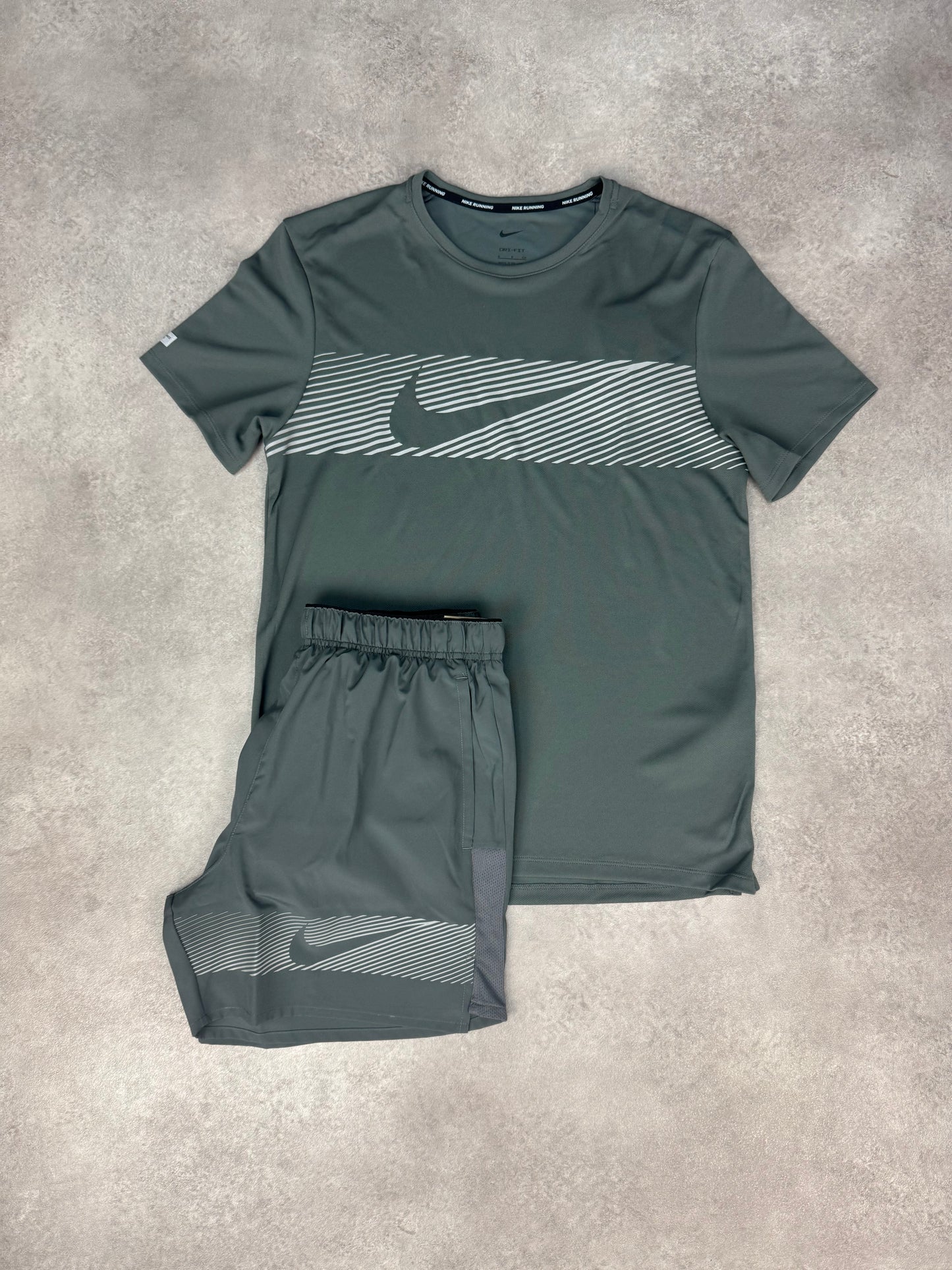 Nike Performance Set - Grey