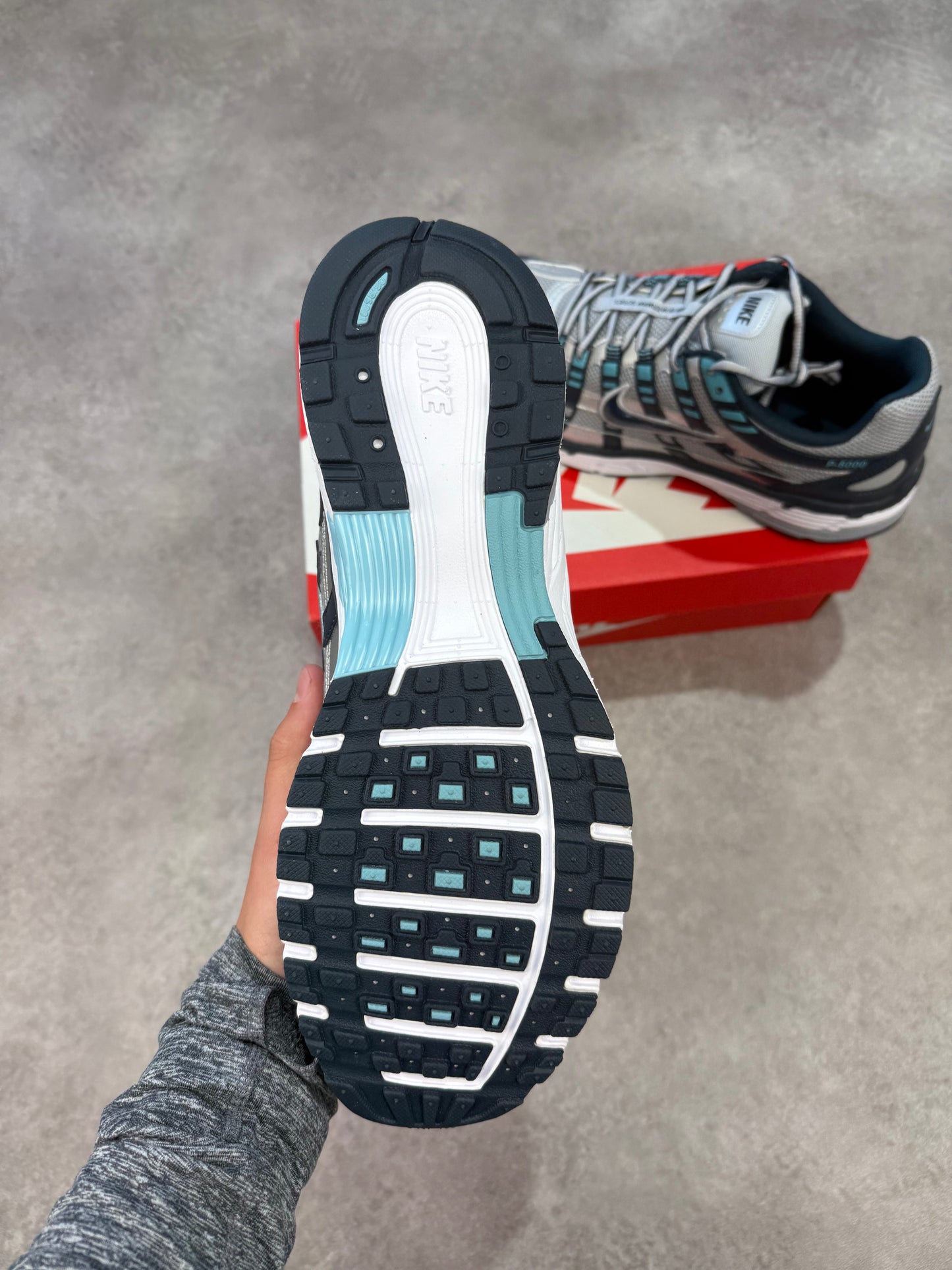 Nike P-6000 - Armoury Navy/Metallic Silver