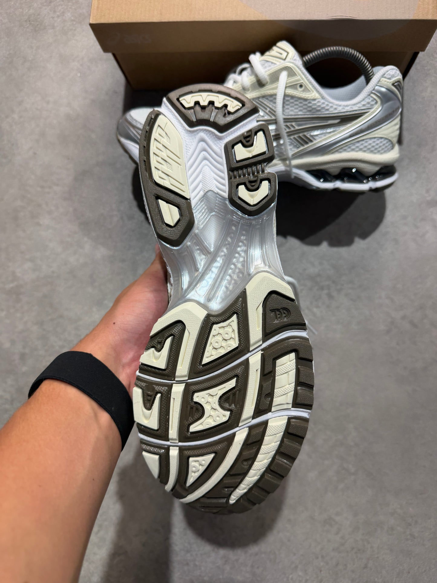 Asics Gel Kayano 14 - White Ivory
