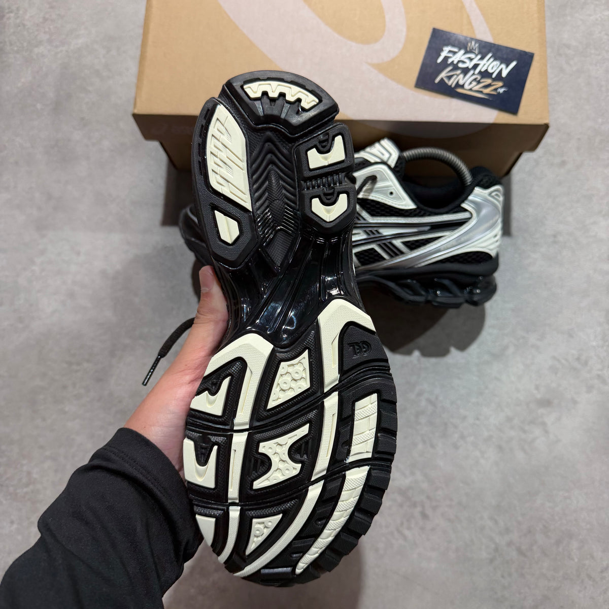 Asics Gel Kayano 14 - Black Cream