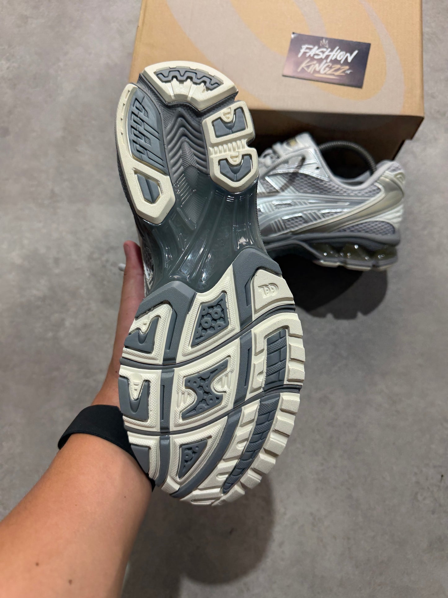Asics Gel Kayano 14 - Concrete Pure Silver
