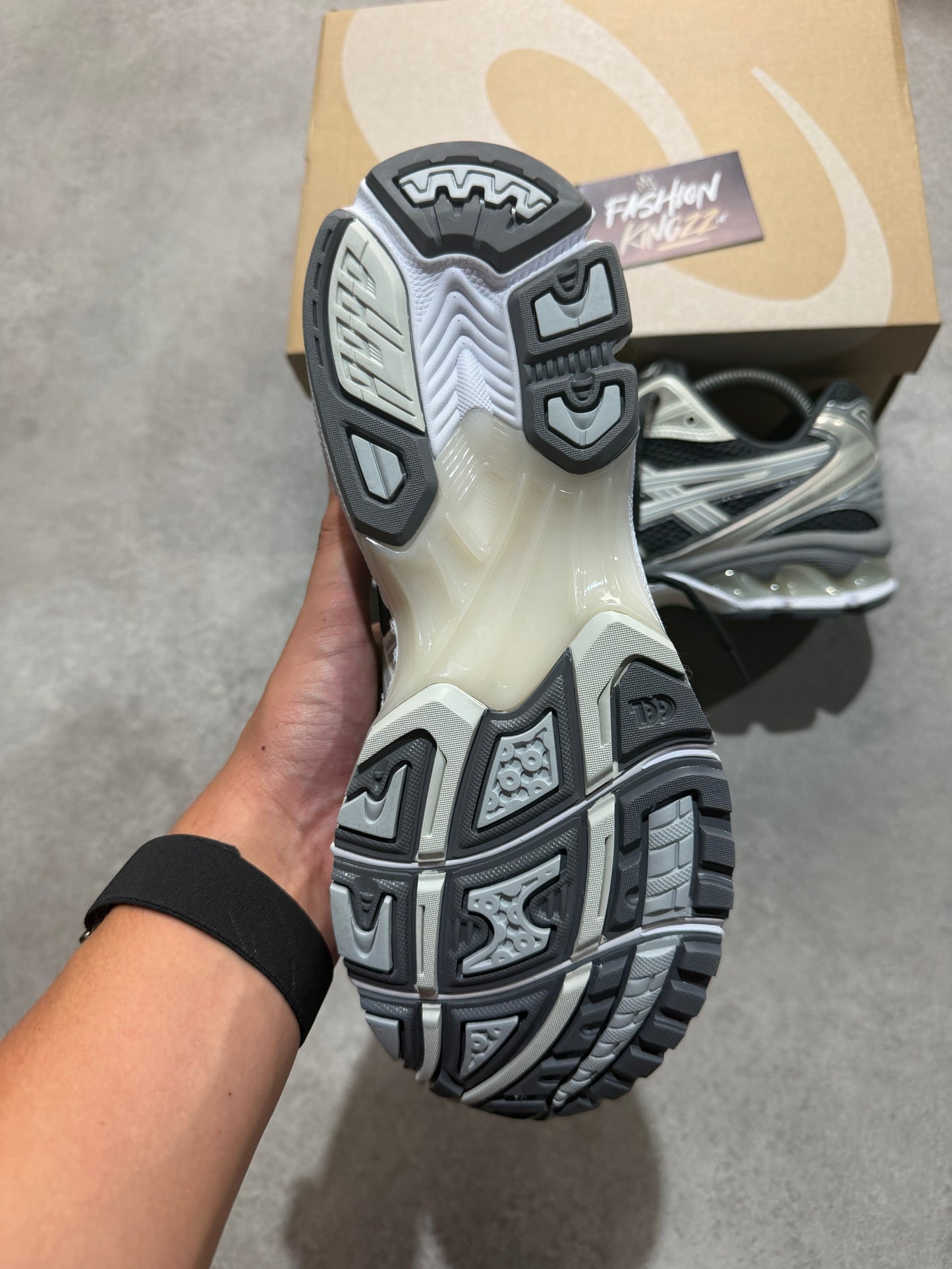 Asics Gel Kayano 14's - Obsidian Cement Grey