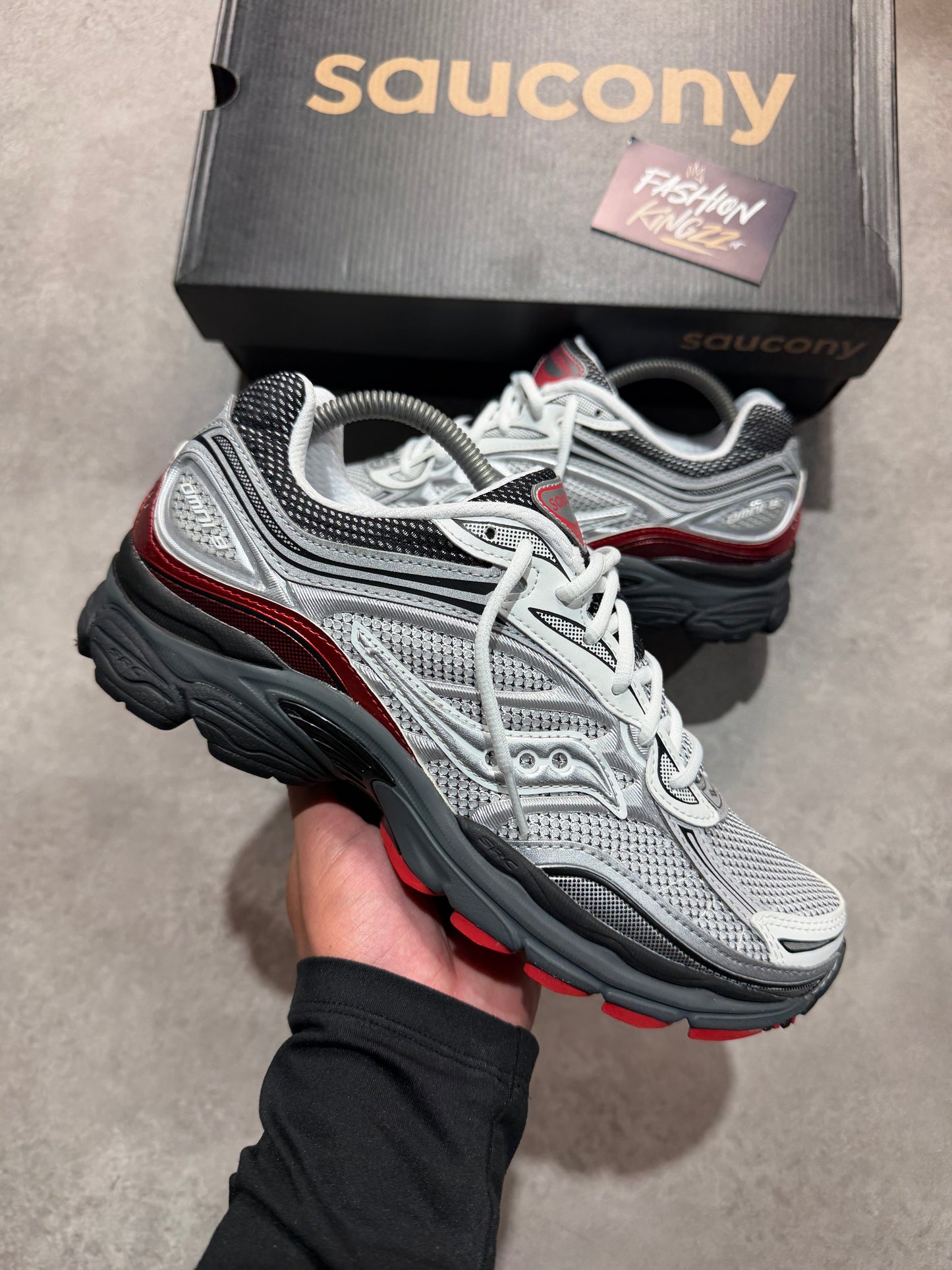 Saucony Pro Grid Omni 9 - Crimson Red