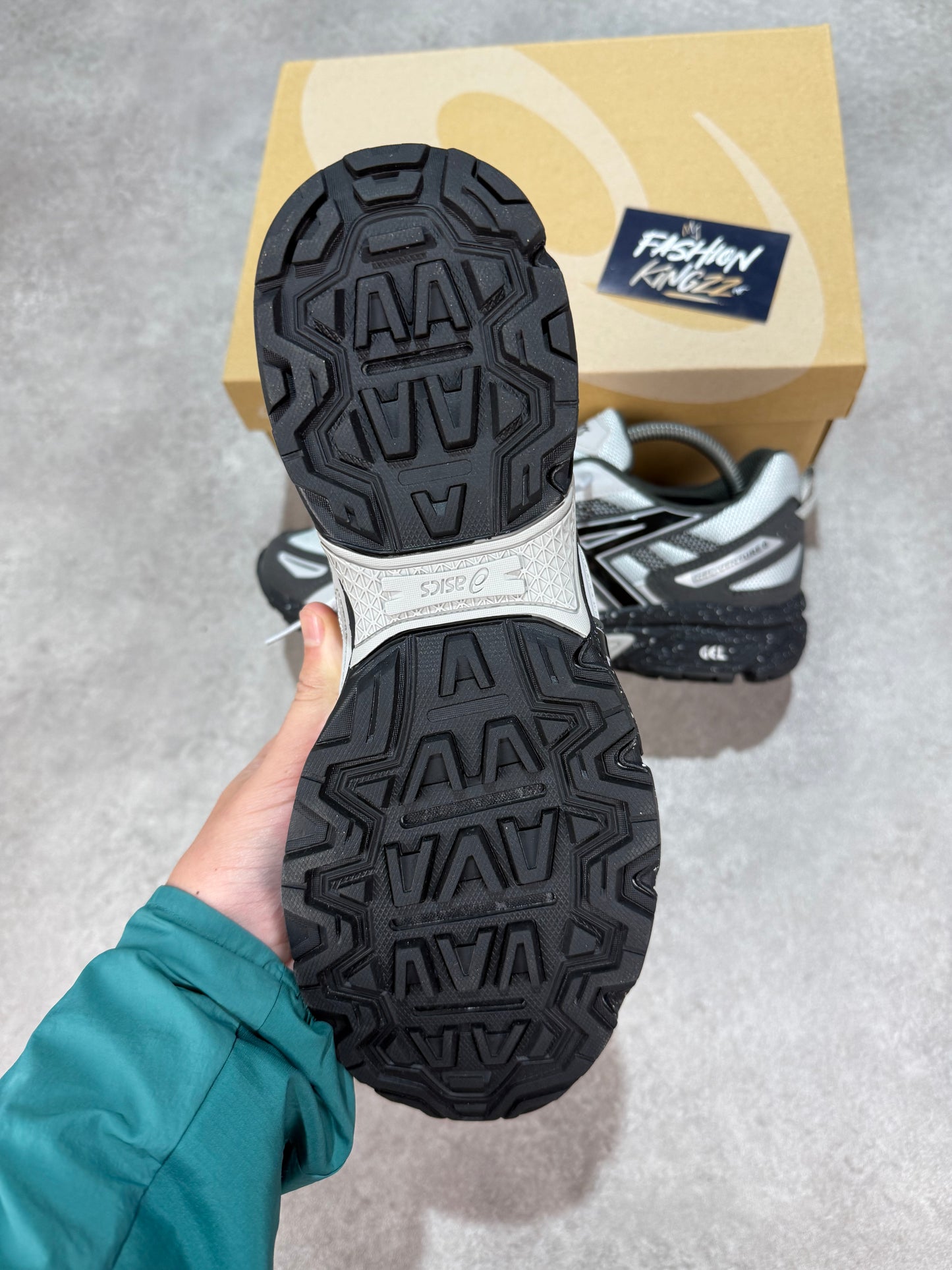 Asics Gel Venture 6 - GLACIER GREY/BLACK