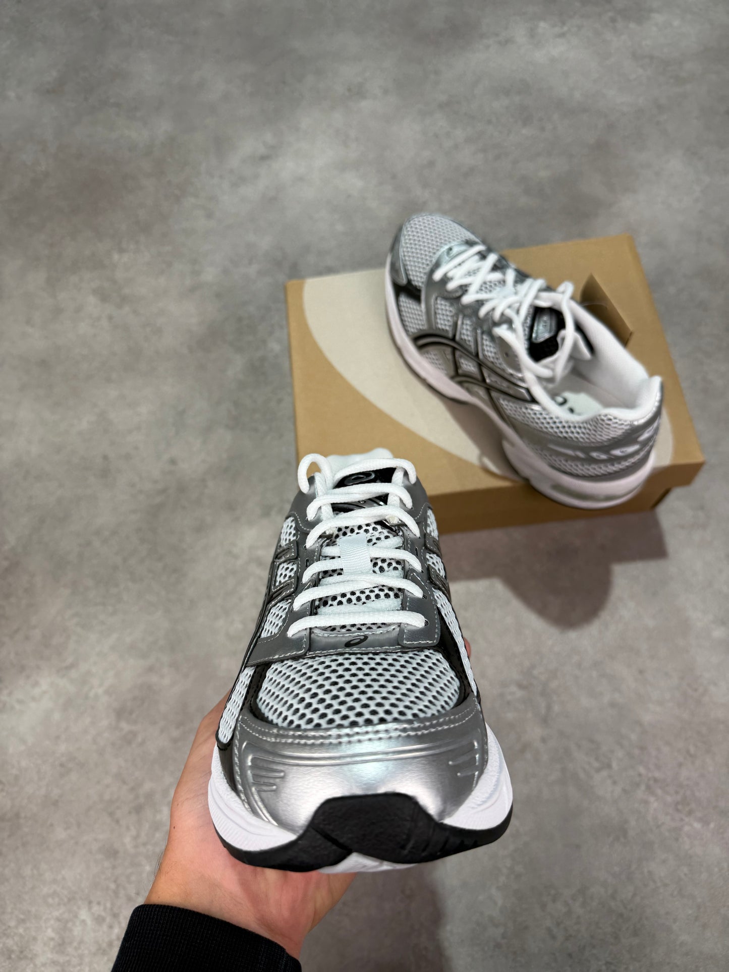 Asics 1130 - White/Black