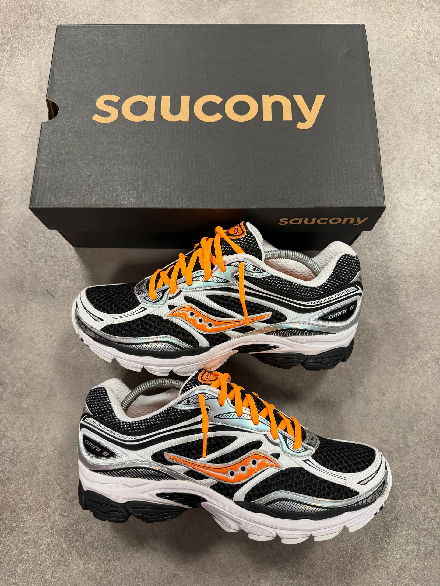 Saucony Pro Grid Omni 9 - Black Orange