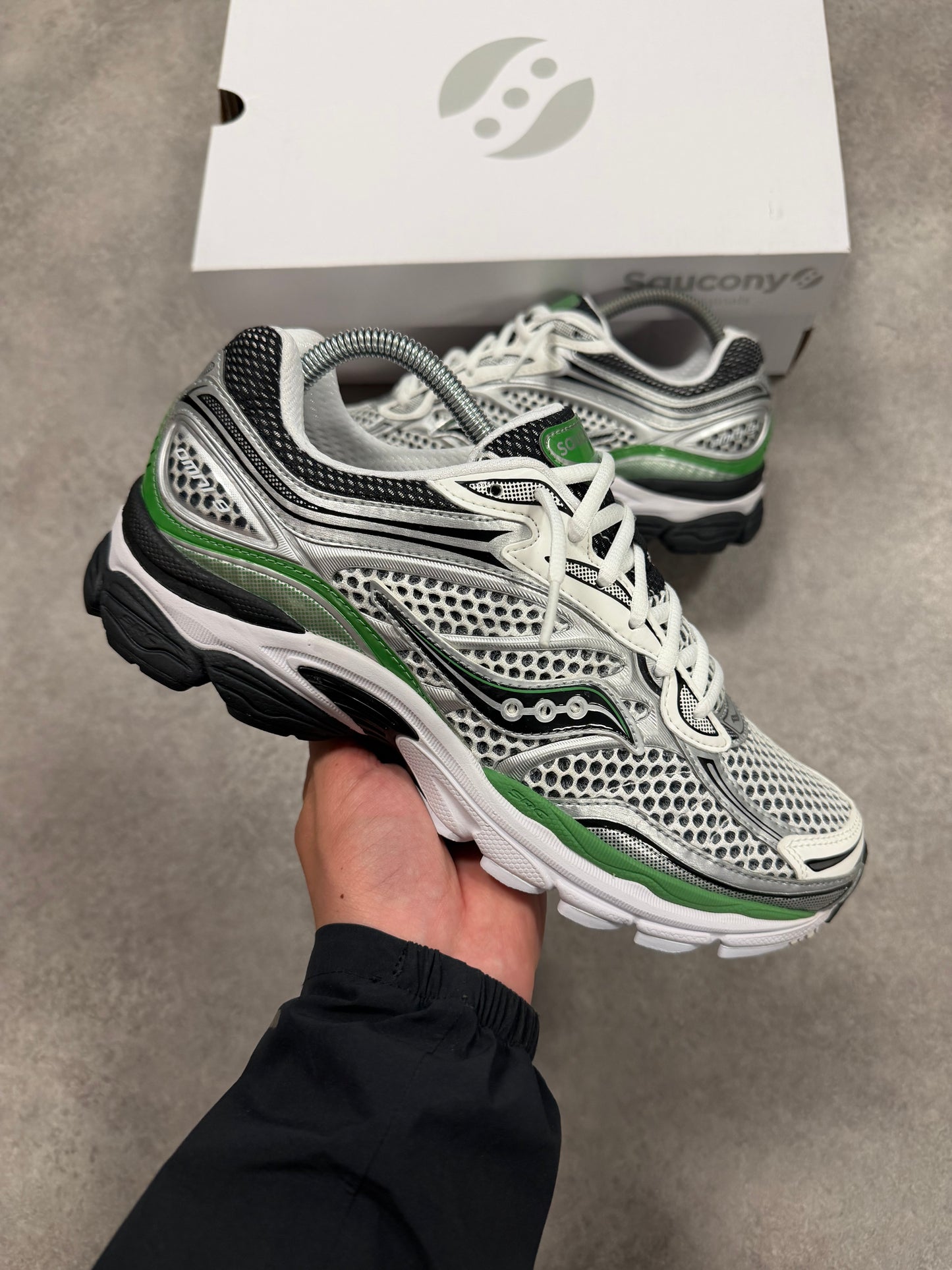 Saucony Progrid Omni 9 - SILVER/GREEN ARGENT/VERT