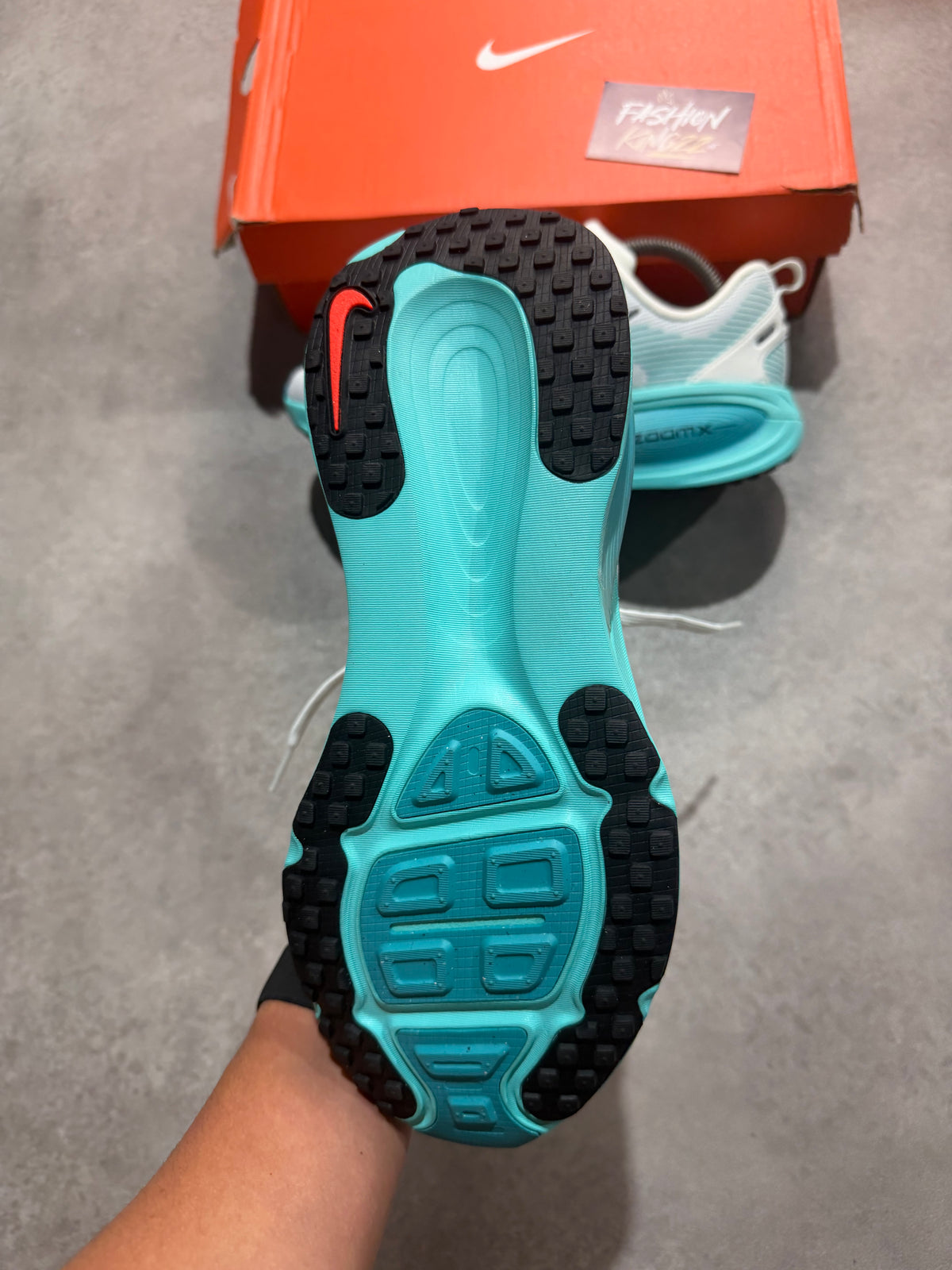 Nike Vomero 18 - Dusty Cactus