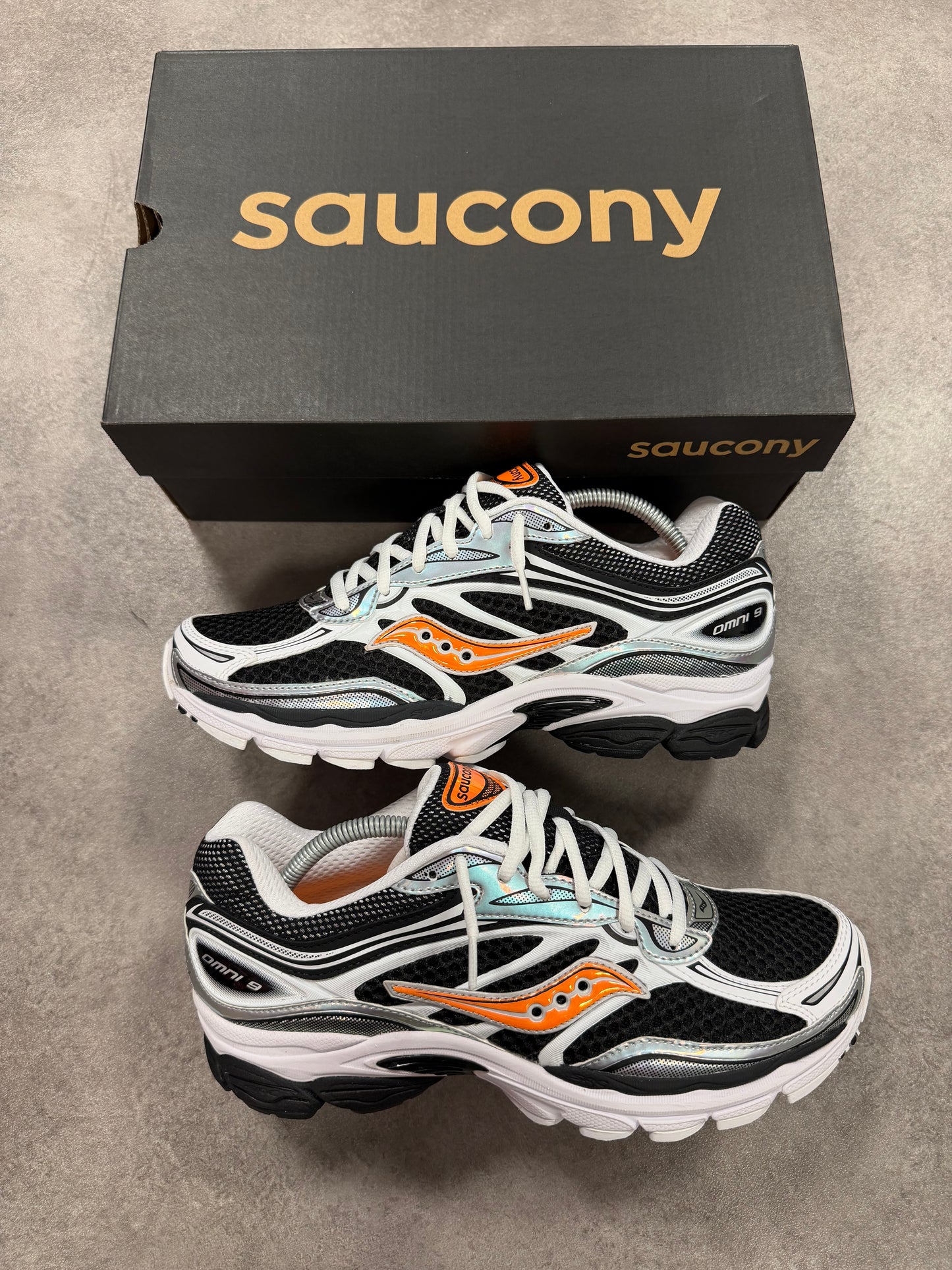 Saucony Pro Grid Omni 9 - Black Orange