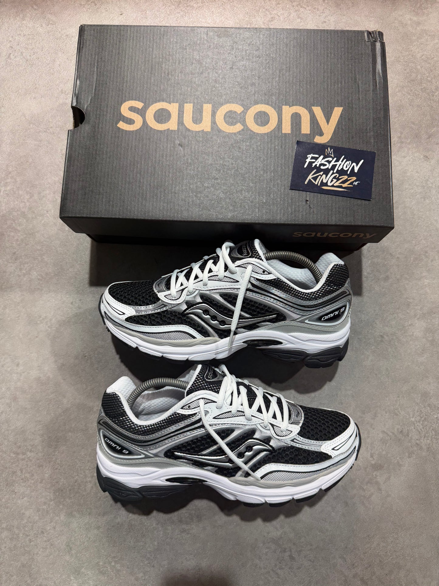Saucony Progrid Omni 9 - Black/Silver