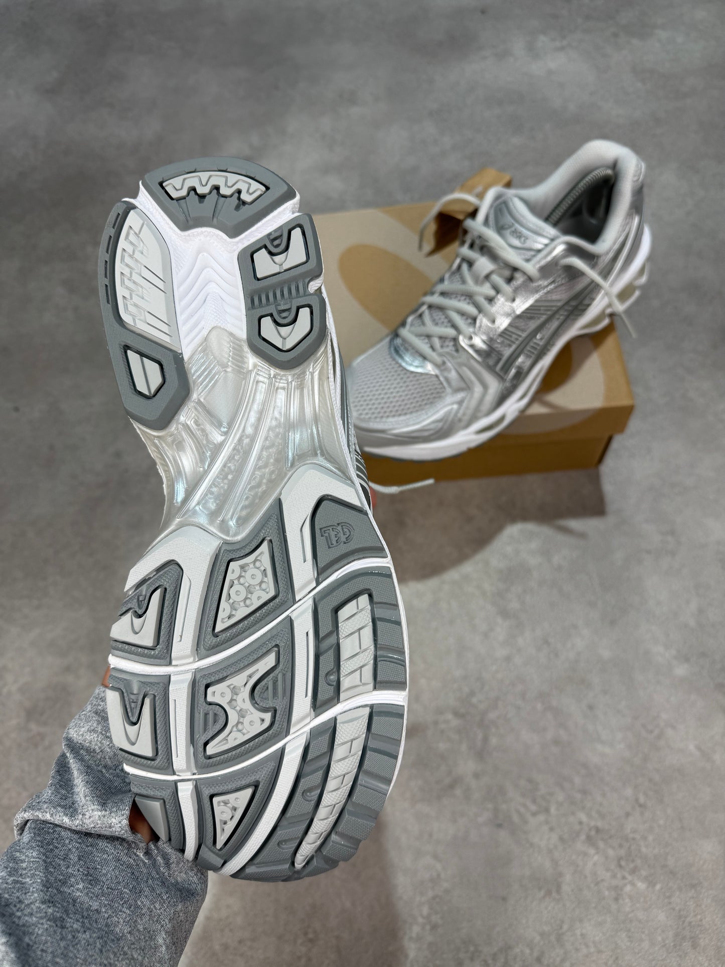 Asics Gel Kayano 14 - Cloud/Clay Grey