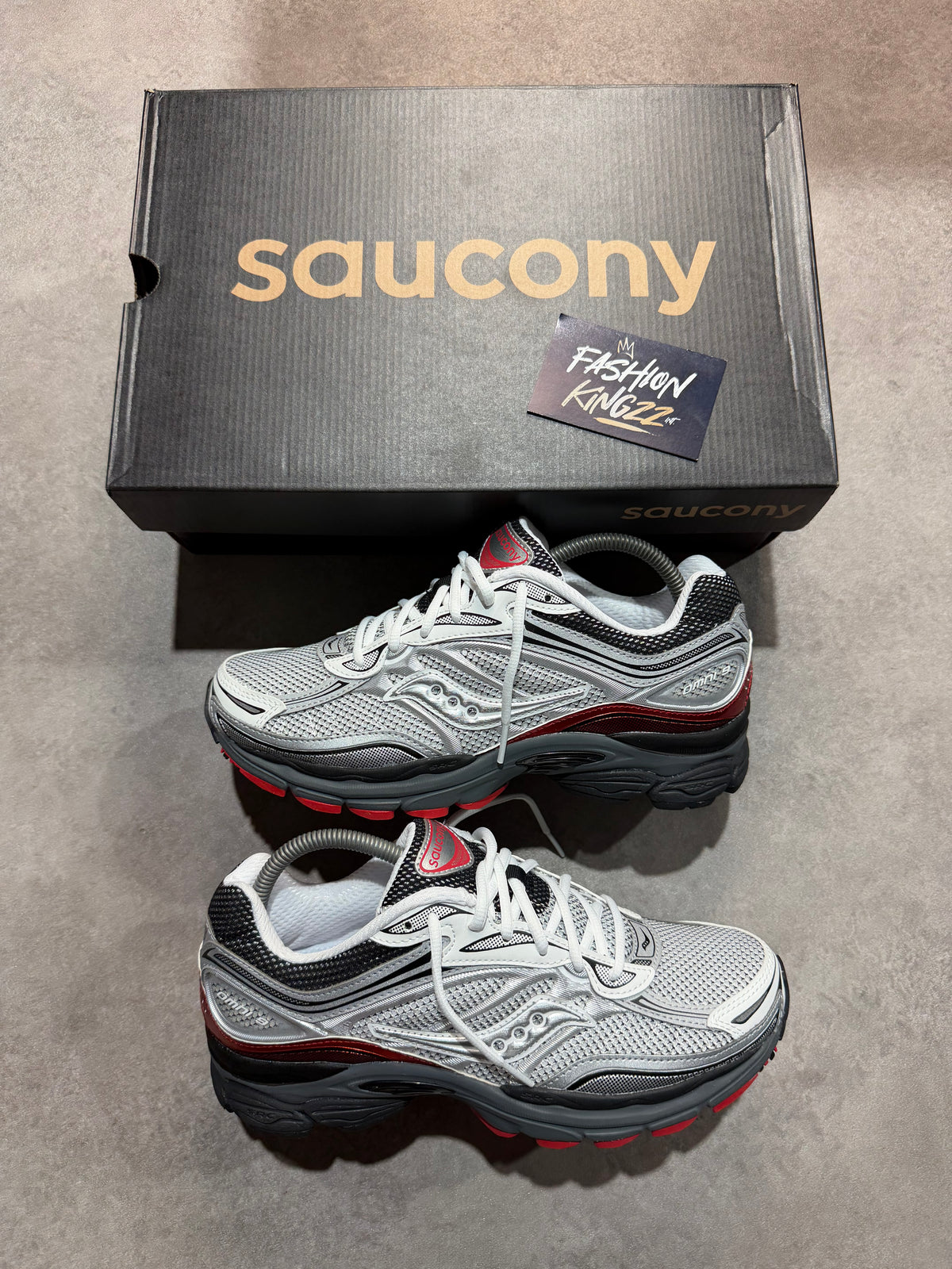 Saucony Pro Grid Omni 9 - Crimson Red