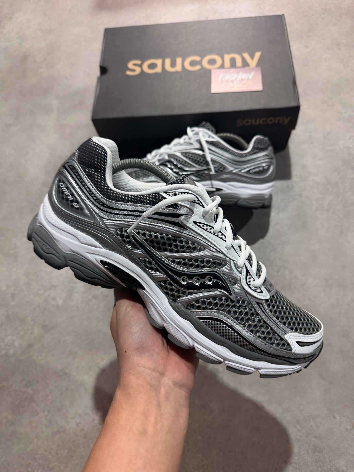 Saucony Progrid Omni 9 - GREY/SILVER