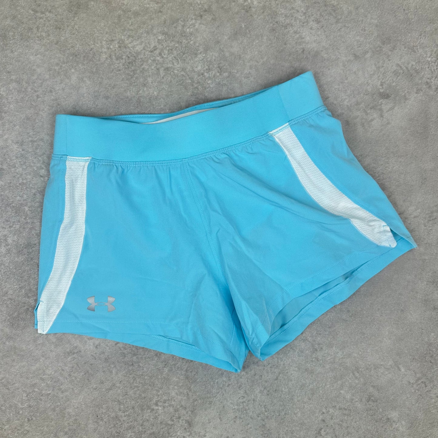 Under Armour Shorts - Light blue