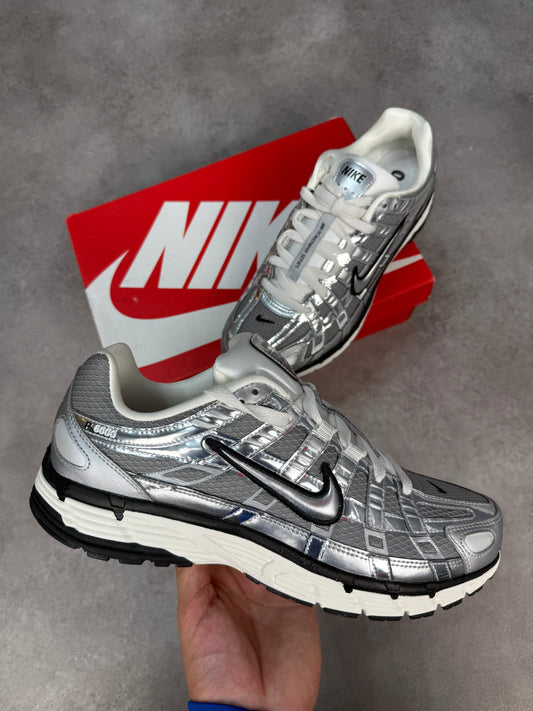 Nike P6000 - Metallic Silver