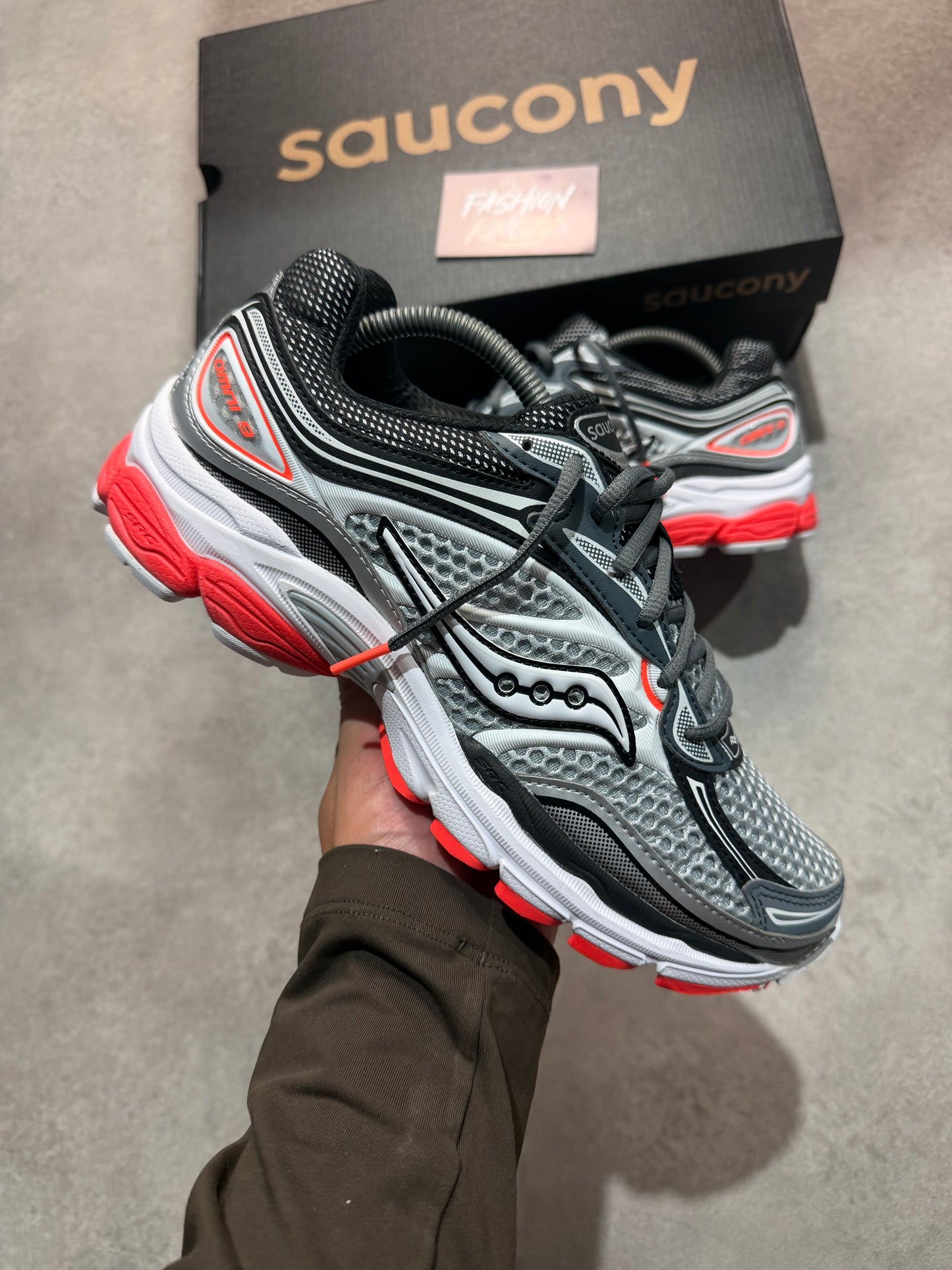 Saucony Progrid Omni 9 - CADET/VIZIRED/GRIS CLAIR