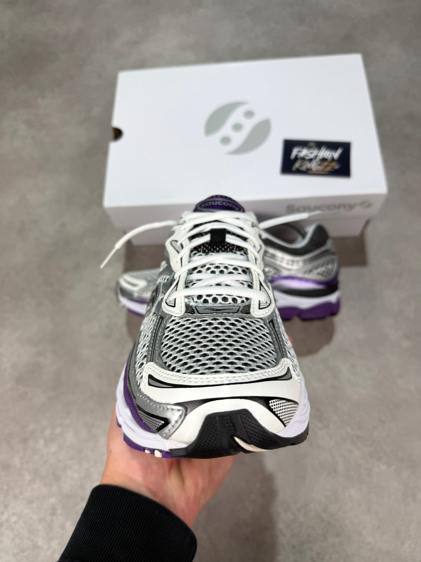 Saucony Progrid OMNI 9 - SILVER/PURPLE
