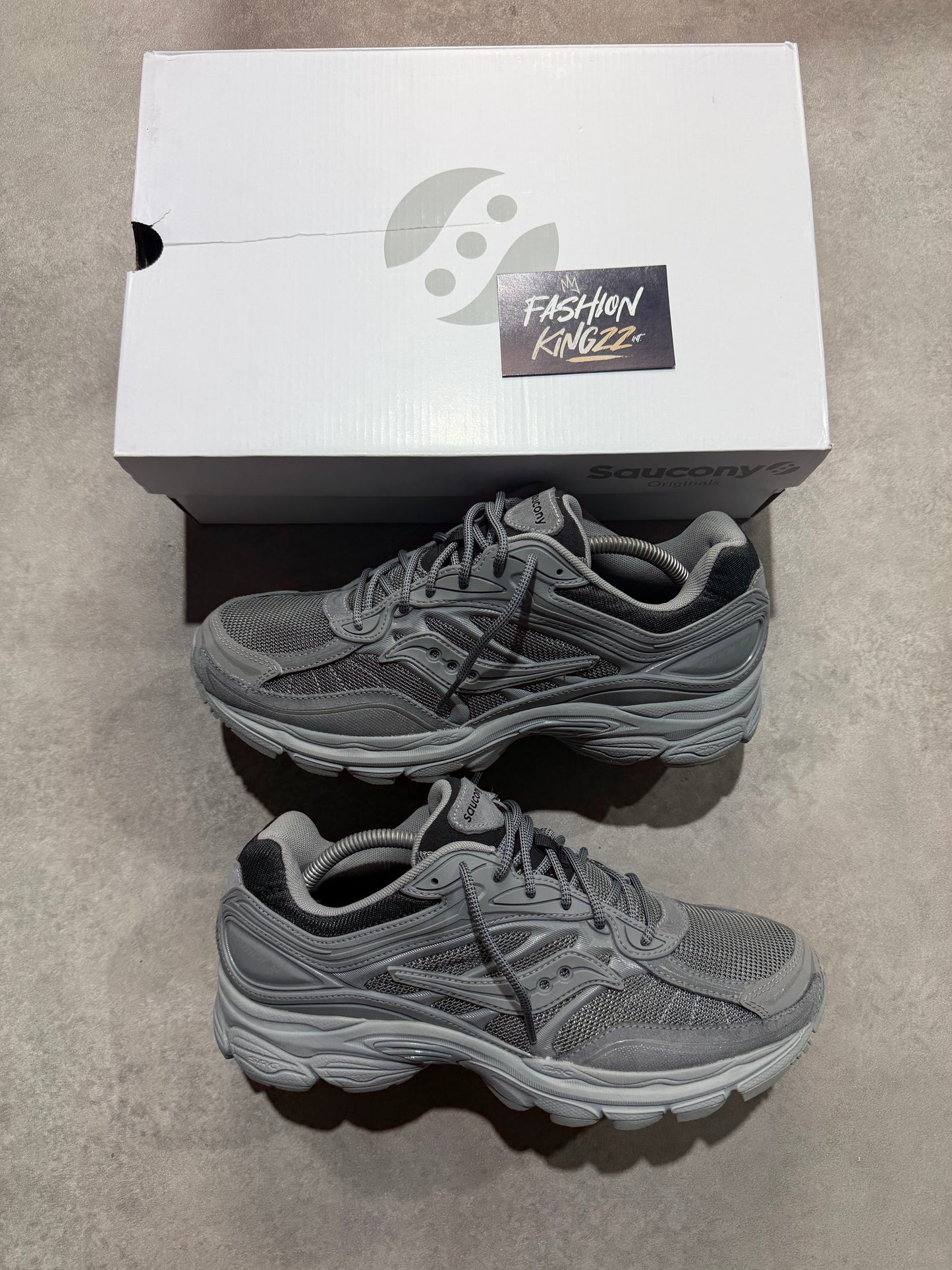 Saucony Omni Progrid 9 - GREY/GRIS