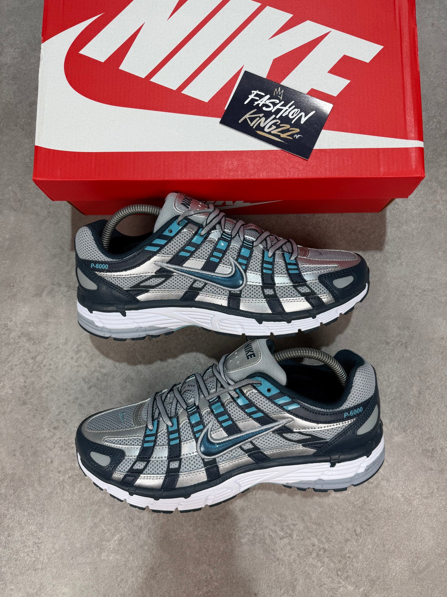 Nike P-6000 - Armoury Navy/Metallic Silver