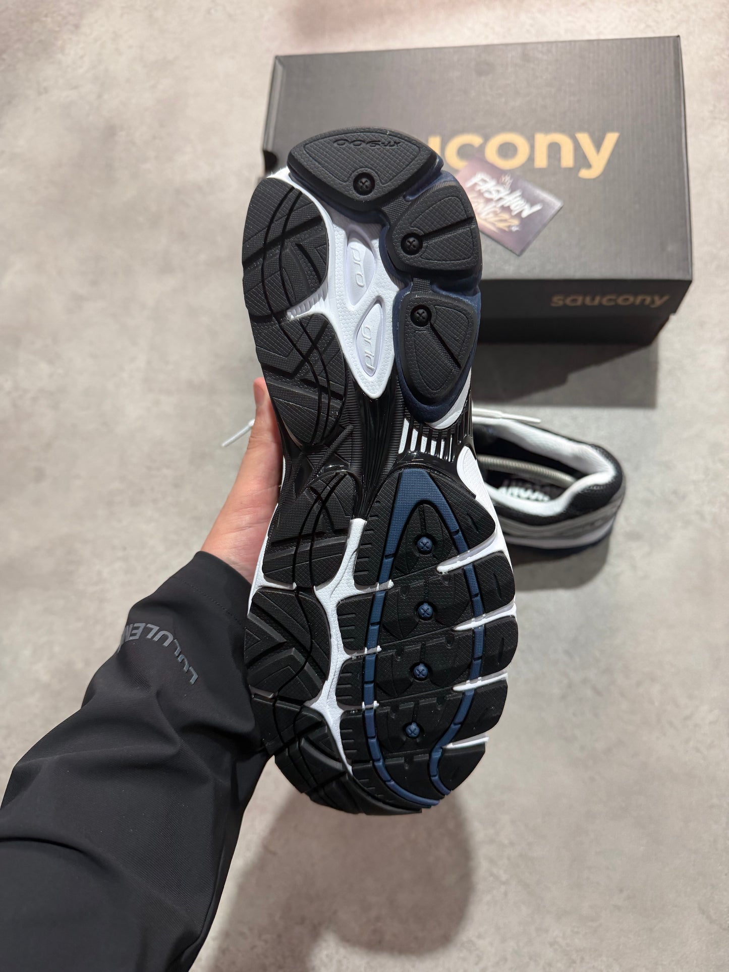 Saucony progrid omni 9 - DEEP NAVY