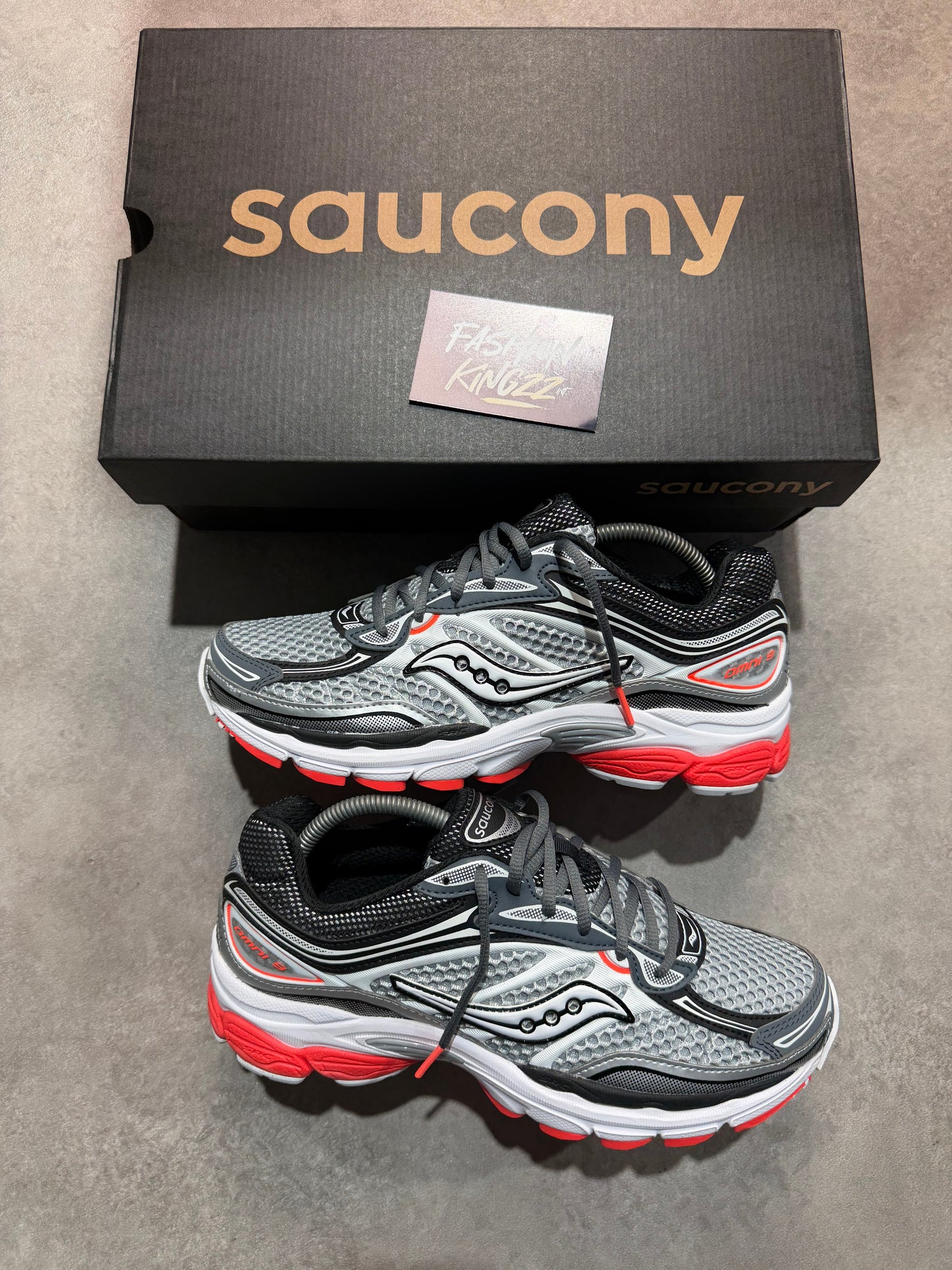 Saucony Progrid Omni 9 - CADET/VIZIRED/GRIS CLAIR